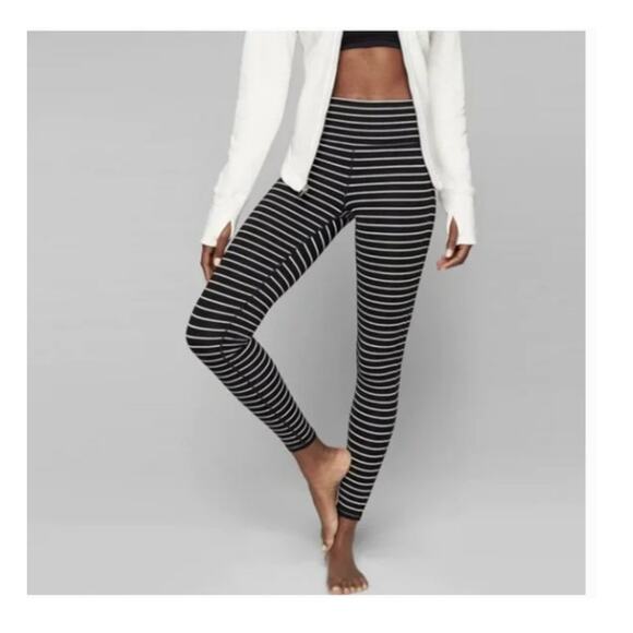 Athleta Pants - Athleta Chaturanga Stripe Leggings Black Gray XS Ankle Cropped Yoga Fitness